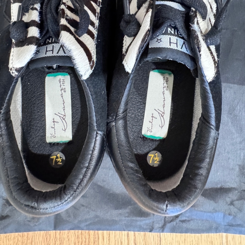 Vintage Havana Black and White Sneakers in 7.5 - Picture 7 of 9